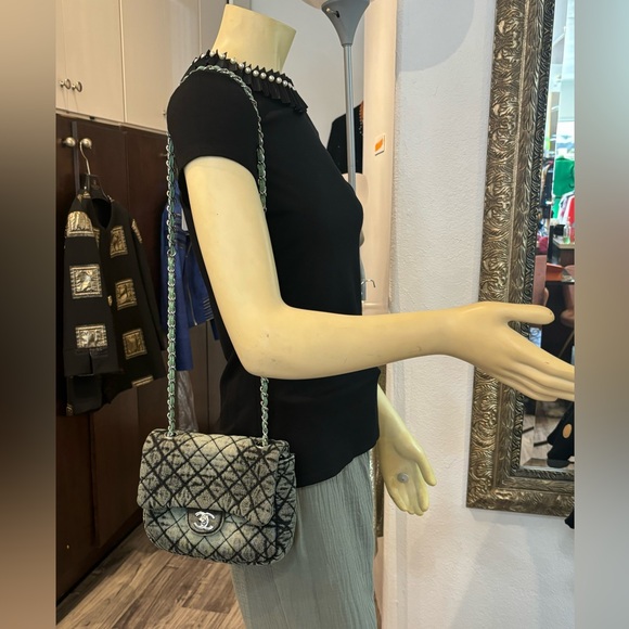 TED BAKER LONDON PEARL DETAIL scoop neck T-Shirt - Picture 4 of 8